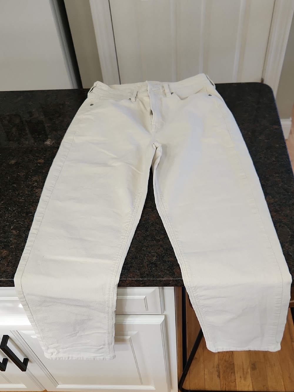 American Eagle Outfitters Off-White Relaxed Women's Jeans